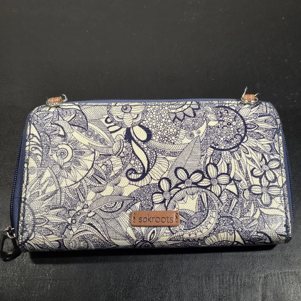 Sakroots Navy Spirit Desert Artist Circle Wtistlet Crosssbody No Strap